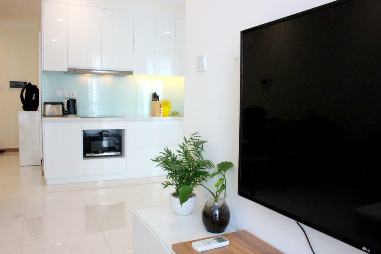 2Br 79M2 Apart & Free Pool - Vinhomes Central Park Ho Chi Minh City Exterior photo